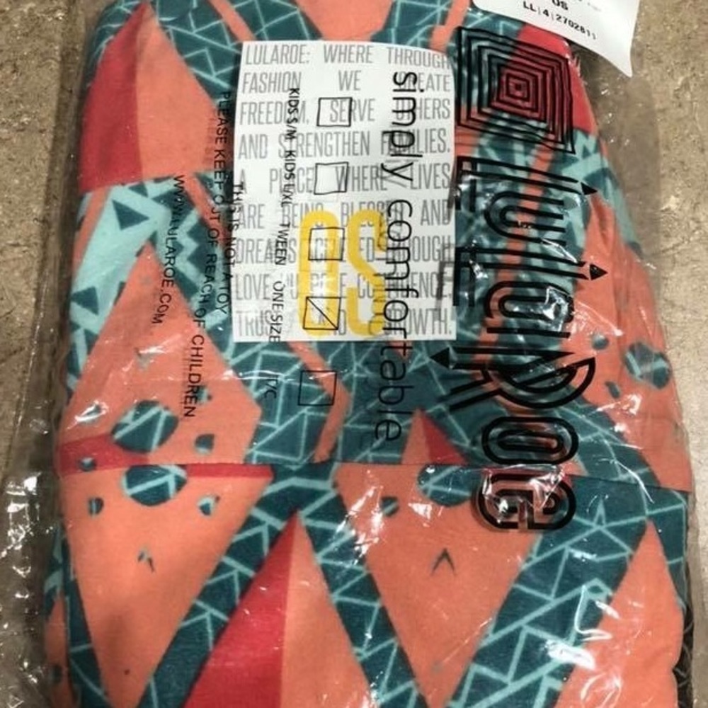 LuLaRoe OS leggings size 0-10